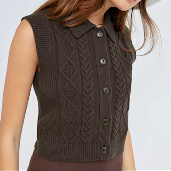 ❌SOLD!!!❌ NWT Aritzia Sunday Best Flynn Vest, Rich Mocha Brown, Size S - Picture 2 of 5